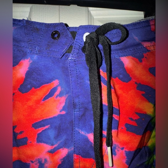 Volcom Board Shorts Mens Purple Tie Dye Lido 4 way Stretch size 29. VGUC - Picture 3 of 8
